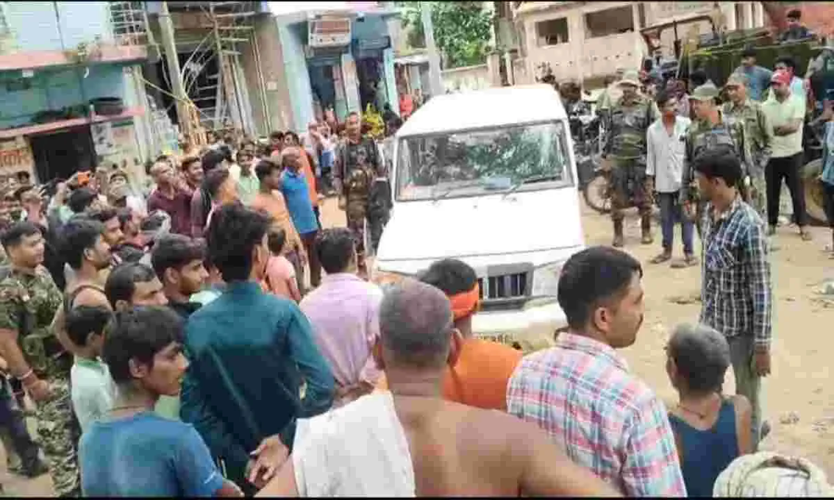 Hazaribagh News: गाड़ी रोककर टैक्स मांगना व मारपीट के मामले में बीजीआर कंपनी ने थाने में दिया आवेदन, 17 लोग नामजद 30 से 35 अज्ञात पर मामला दर्ज