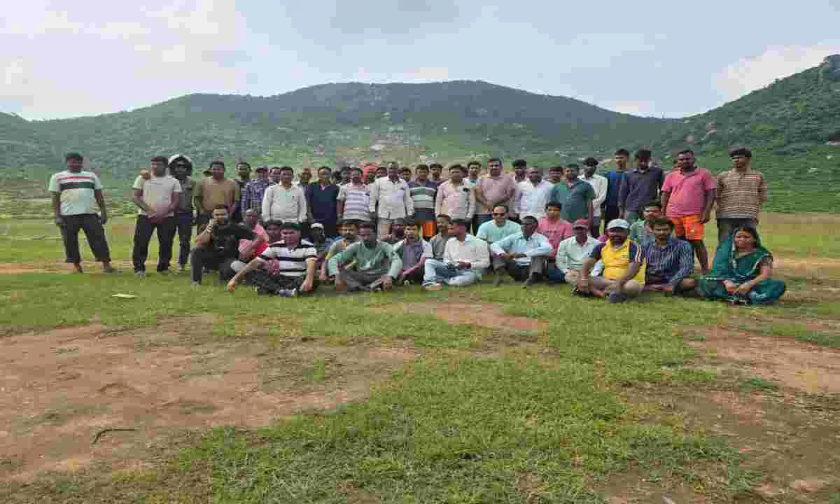 Hazaribagh News: जुलजुल पहाड़ संरक्षण समिति का हुआ गठन, जिसकी अध्यक्षता सदर प्रखंड उप प्रमुख रविकांत सिंह उर्फ़ गोविंद सिंह ने की