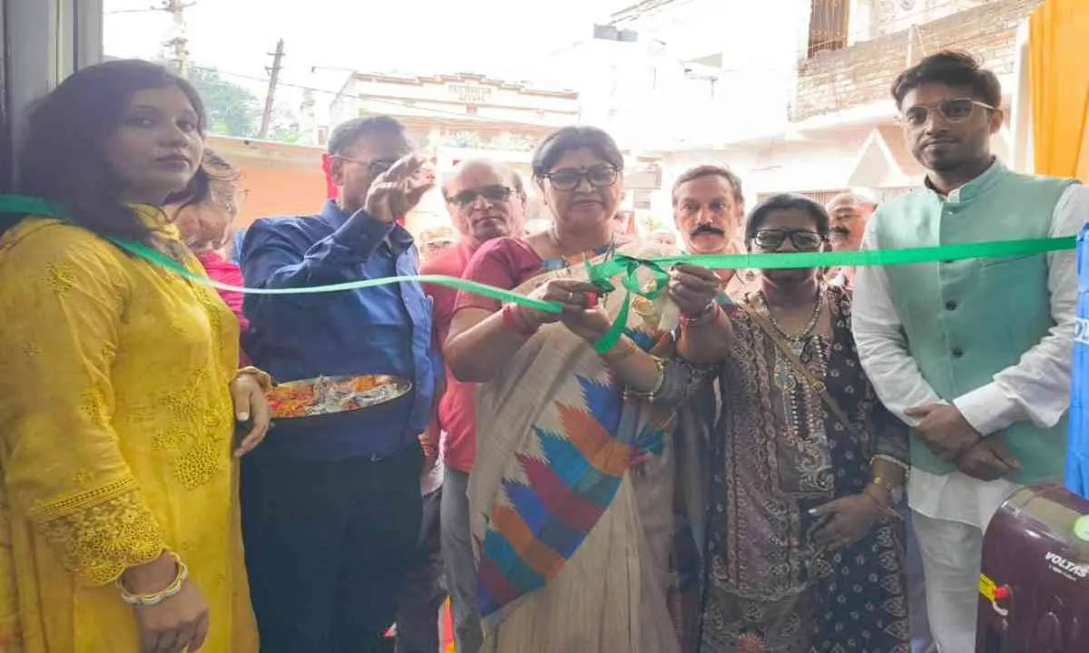 Koderma News: विधायक डॉ नीरा यादव ने किया तिलैया में आधुनिक हेल्थ सेंटर का उद्घाटन