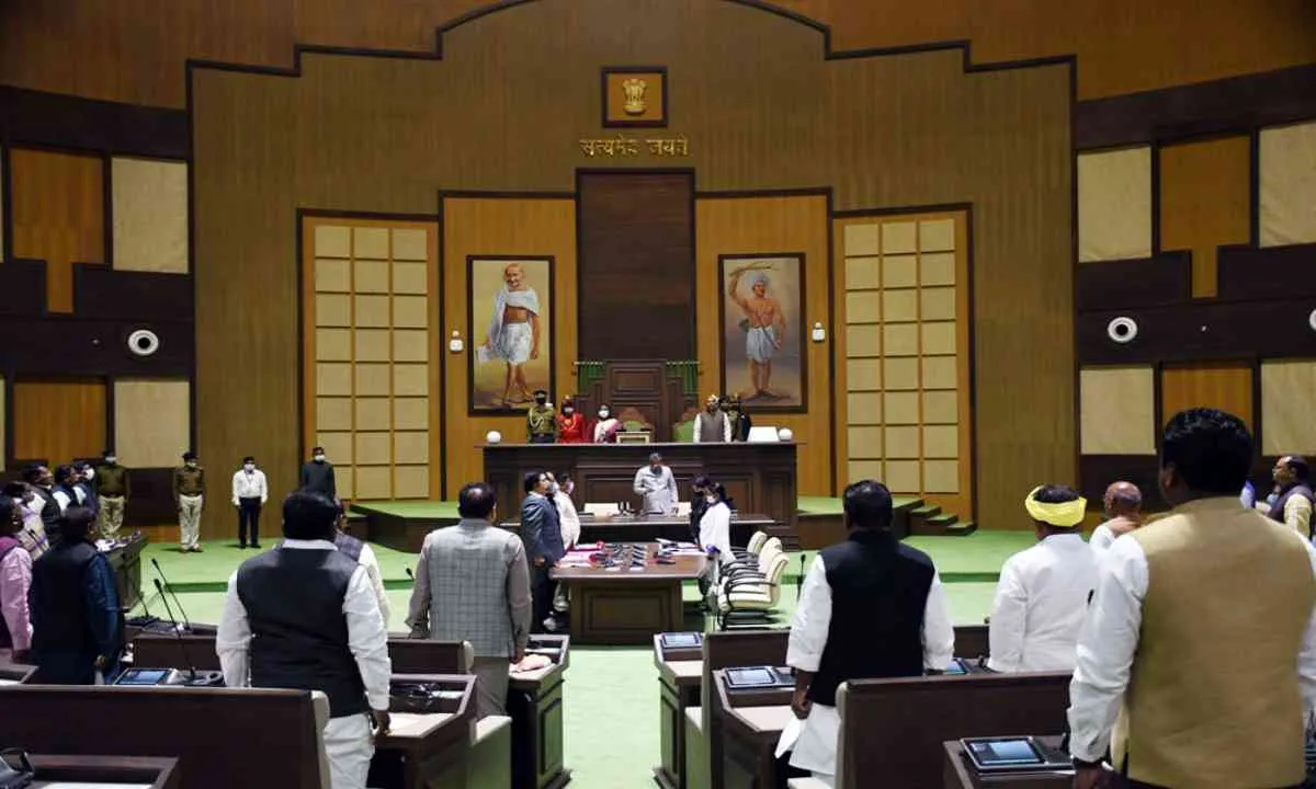 झारखंड विधानसभा मानसून सत्र: सत्ता और विपक्ष के बीच गरमागरम बहस, सदन में हंगामा