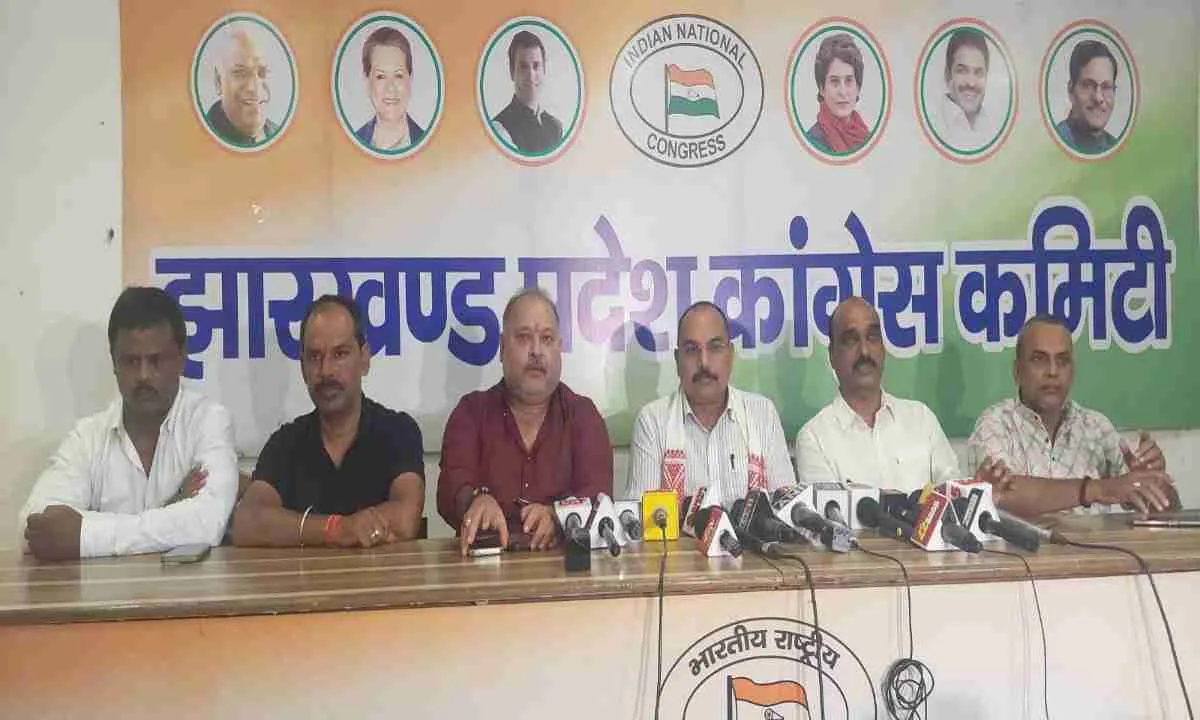 आरक्षण सीमा तोड़ने की मांग पर कांग्रेस का भाजपा पर हमला 