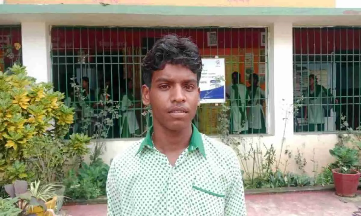 गांव से ग्राउंड और अब इंडियन क्रिकेट टीम में, जानिए गुमला के कृष्णा की अनसुनी कहानी