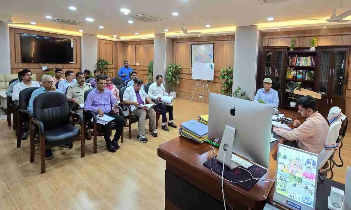 Dhanbad News: जाति, आवासीय और इनकम सर्टिफिकेट बनवाना होगा आसान, CSC को मिलेगा झारसेवा पोर्टल का एक्सेस 