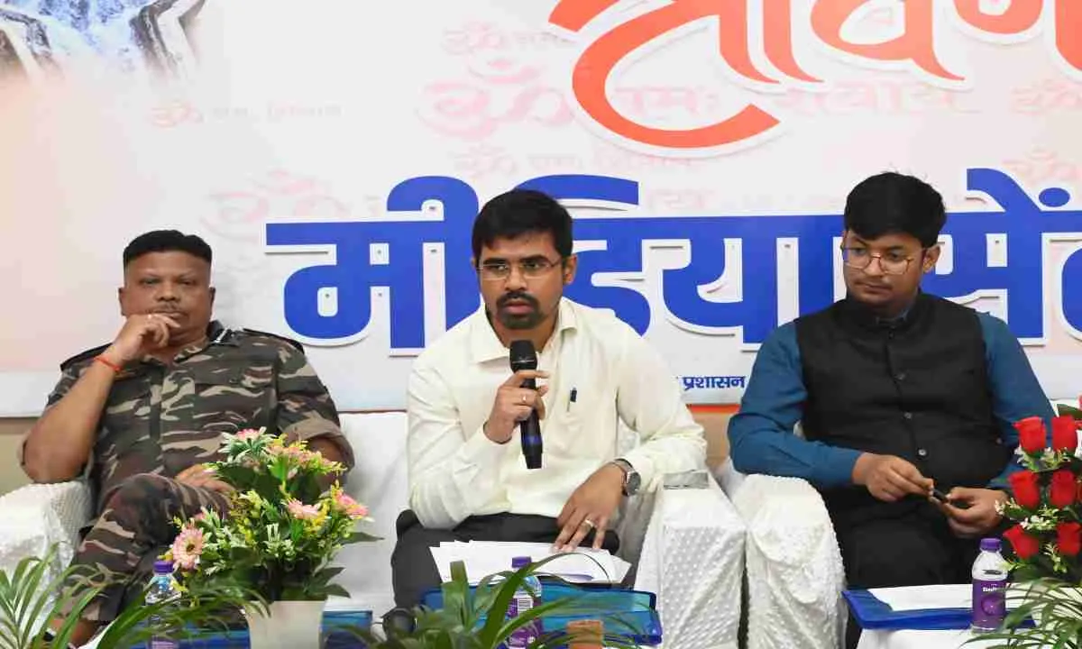 Deoghar news: उपायुक्त ने किया राजकीय श्रावणी मेला 2025 की समीक्षा, सफल संचालन के लिए सभी का आभार जताया