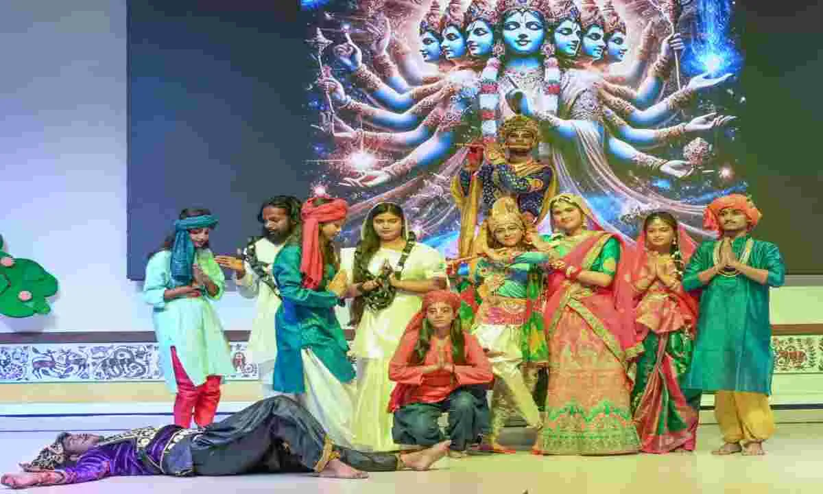 Ranchi News: एसबीयू में जन्माष्टमी महोत्सव की धूम