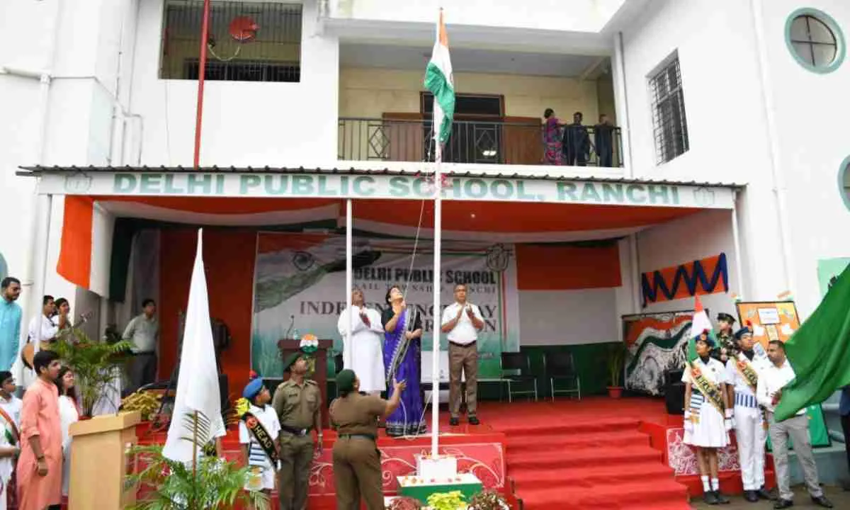Ranchi News: डीपीएस में 79वां स्वतंत्रता दिवस उत्साह और देशभक्ति के साथ मनाया गया