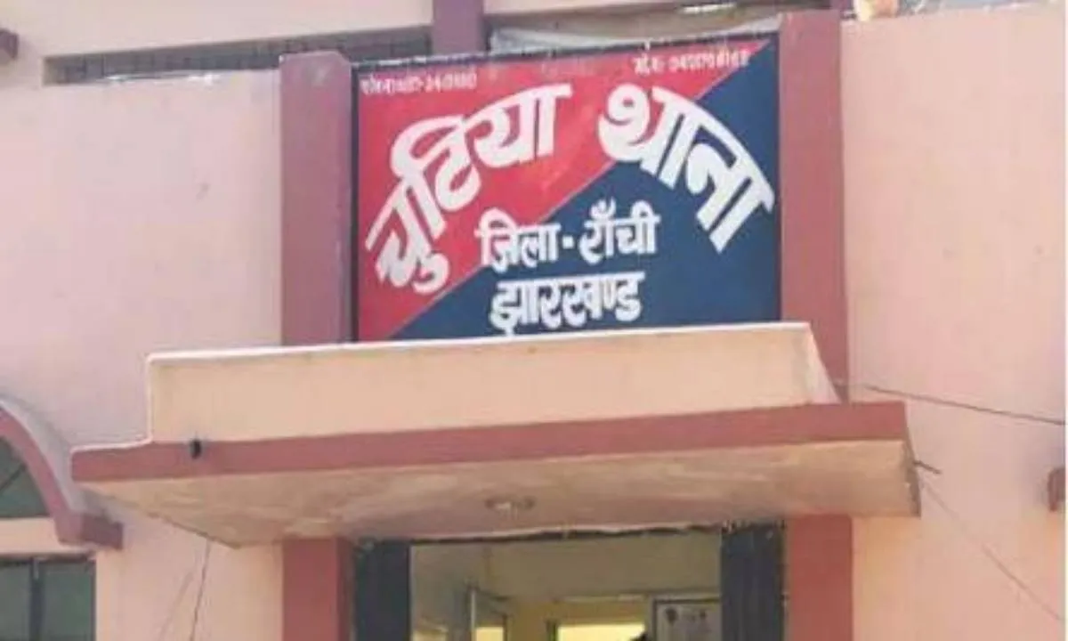 एसएसपी की बड़ी कार्रवाई: असम्मानजनक आचरण के कारण चुटिया थाना प्रभारी लक्ष्मीकांत को किया निलंबित 