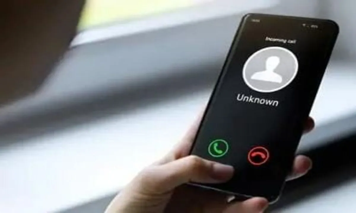 सोशल मीडिया पर दोस्ती पड़ी महंगी, युवक से 1.45 करोड़ की ठगी