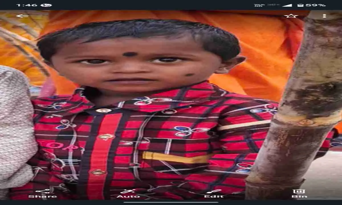 Hazaribagh News: लवली बस के चपेट में आया बच्चा, इलाज के दौरान हुई मौत