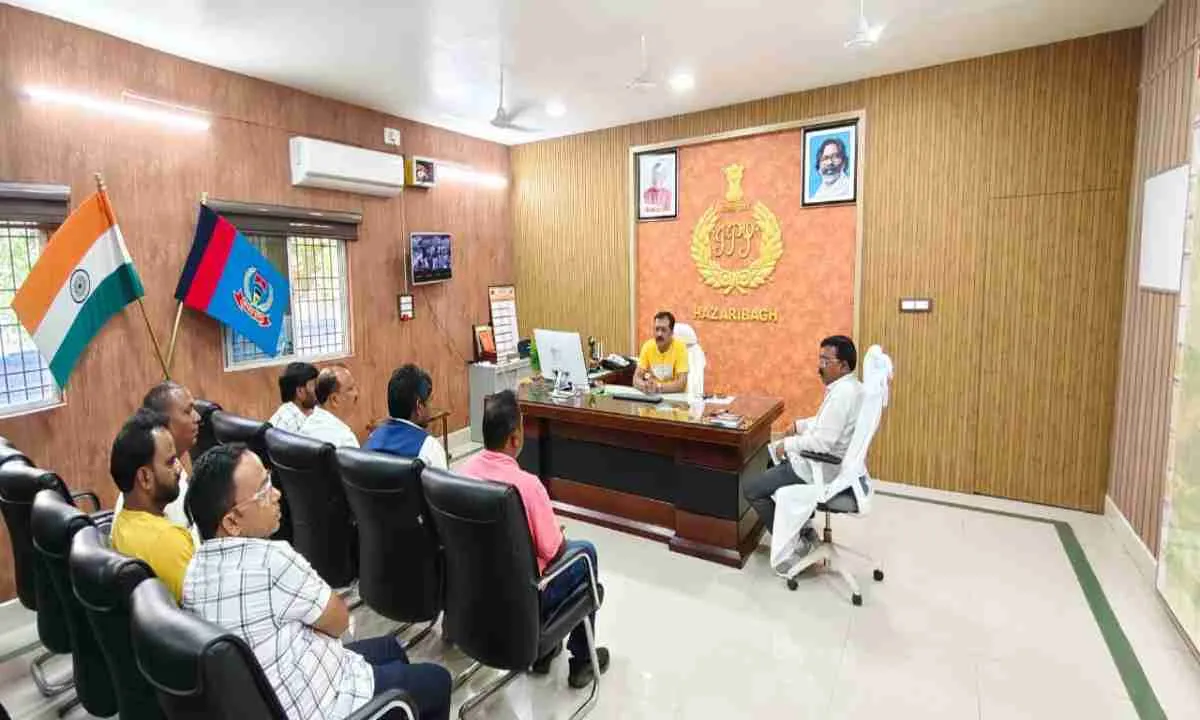 Hazaribagh News: विधायक रोशन लाल चौधरी ने हजारीबाग एसपी से की मुलाकात 