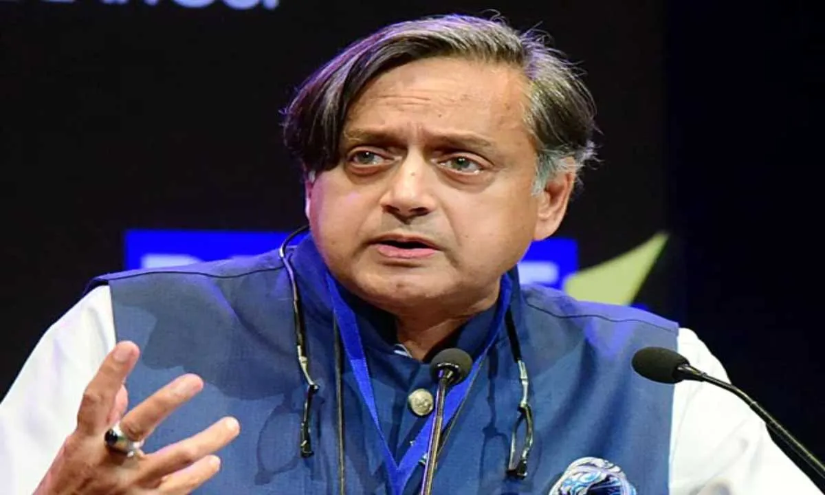 Shashi Tharoor vs Congress: पीएम-सीएम हटाने वाले बिल पर पार्टी में मतभेद