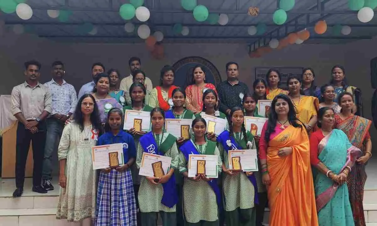 Ranchi News: के.जी.बी.वी. में अभिभावक-शिक्षक सम्मेलन का आयोजन