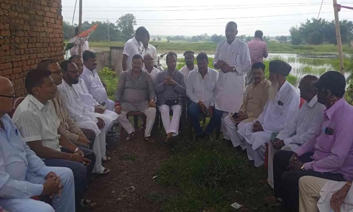 Giridih News: कांग्रेस प्रदेश प्रभारी ने जिला अध्यक्ष पद के नामों का कार्यकर्ता से लिया फीड बैक 