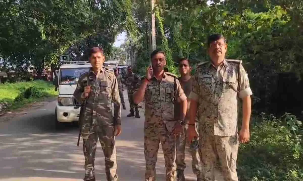 Giridih News: ईद मिलादुन्नबी को लेकर तिसरी पुलिस ने निकाला फ्लैग मार्च