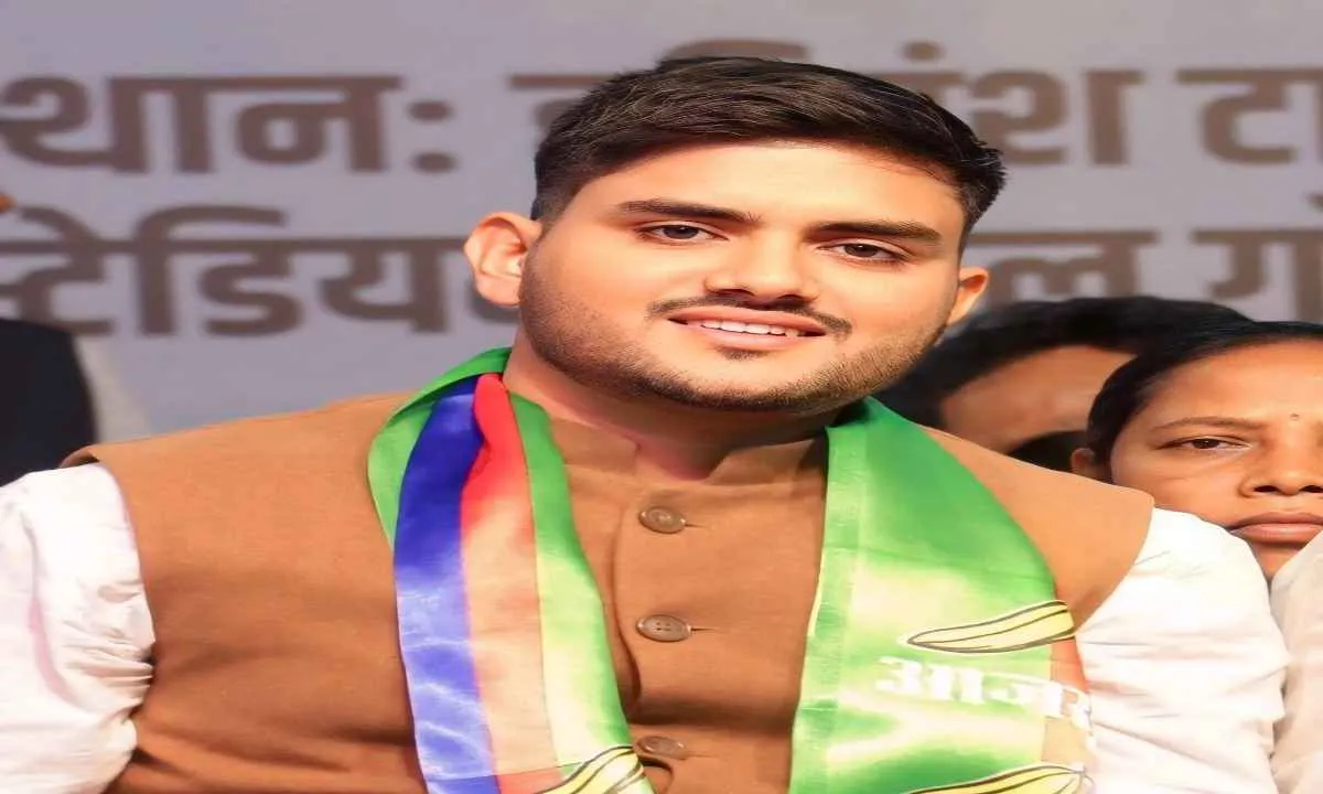 सूर्या हांसदा केस :  आजसू की पहल पर आयोग सख़्त, गोड्डा DC-SP से चार सप्ताह में रिपोर्ट की तलब