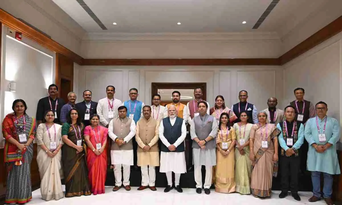 प्रधानमंत्री मोदी और मंत्री धर्मेंद्र प्रधान ने दी शिक्षक दिवस की शुभकामनाएं   