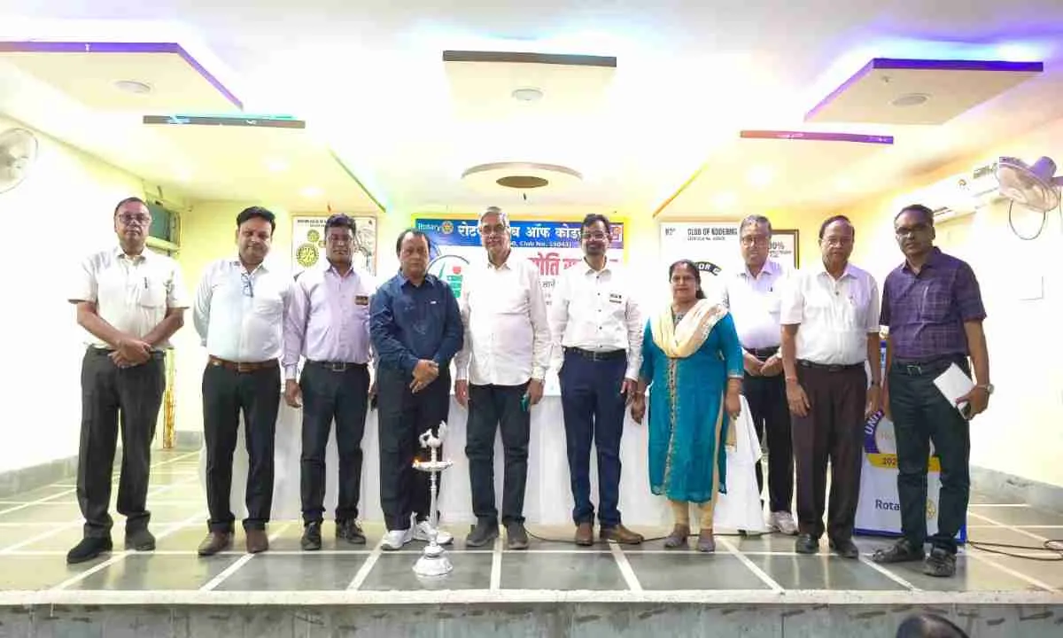 koderma News: राष्ट्र निर्माण के प्रति समर्पित शिक्षकों का रोटरी क्लब कोडरमा ने किया सम्मान
