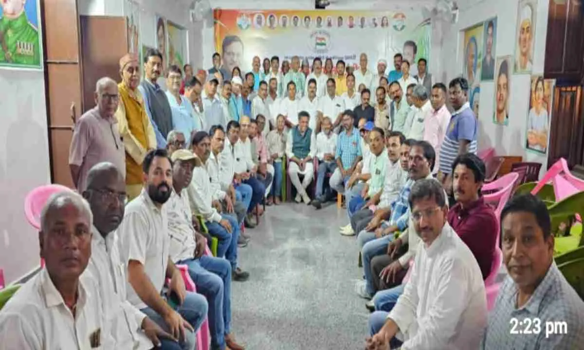 Hazaribagh News:  संगठन सृजन 2025 के तहत जिला कांग्रेस कार्यकारिणी की बैठक संपन्न