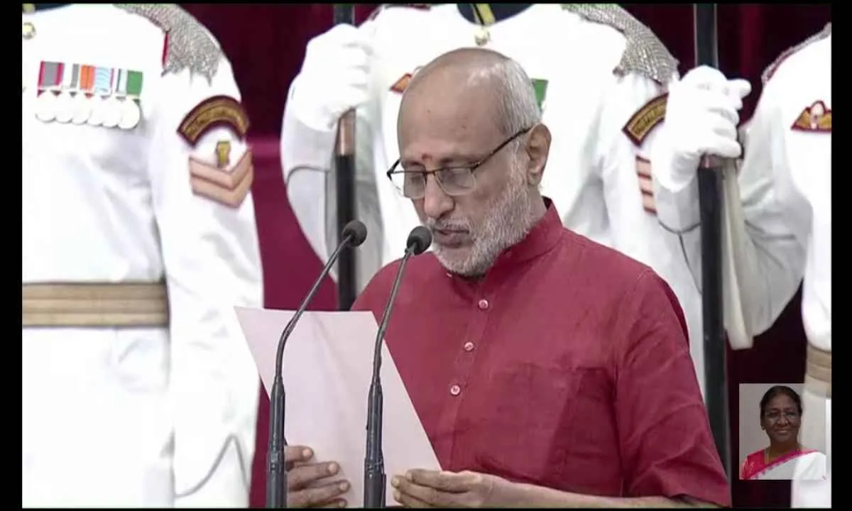 सीपी राधाकृष्णन को राष्ट्रपति ने दिलाई शपथ, बने देश के 15वें उपराष्ट्रपति