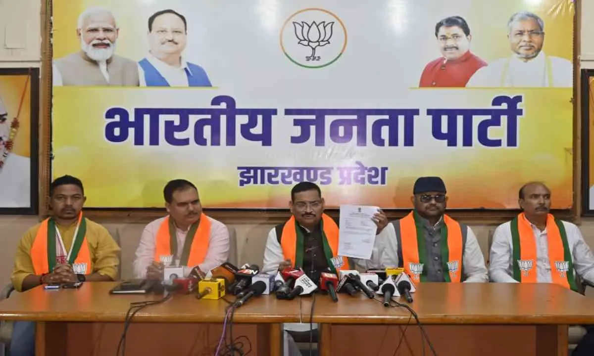 पत्थर माफिया दलाल बिचौलियों ने कराई सूर्या हांसदा की हत्या: दीपक प्रकाश