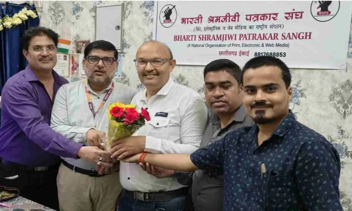 Koderma News: स्वर्गीय नितिन चौबे के सपनों को साकार करेंगे: बीएसपीएस संस्थापक शाहनवाज़ हसन