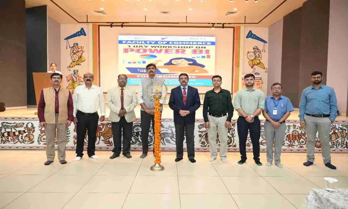 Ranchi News: सरला बिरला विश्वविद्यालय में पावर बीआई कार्यशाला का आयोजन