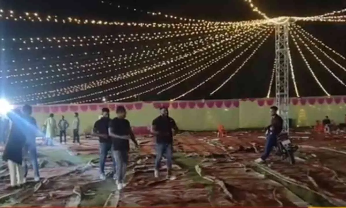 Chaibasa News: दो युवकों पर डांडिया नाइट में चापड़ से हमला