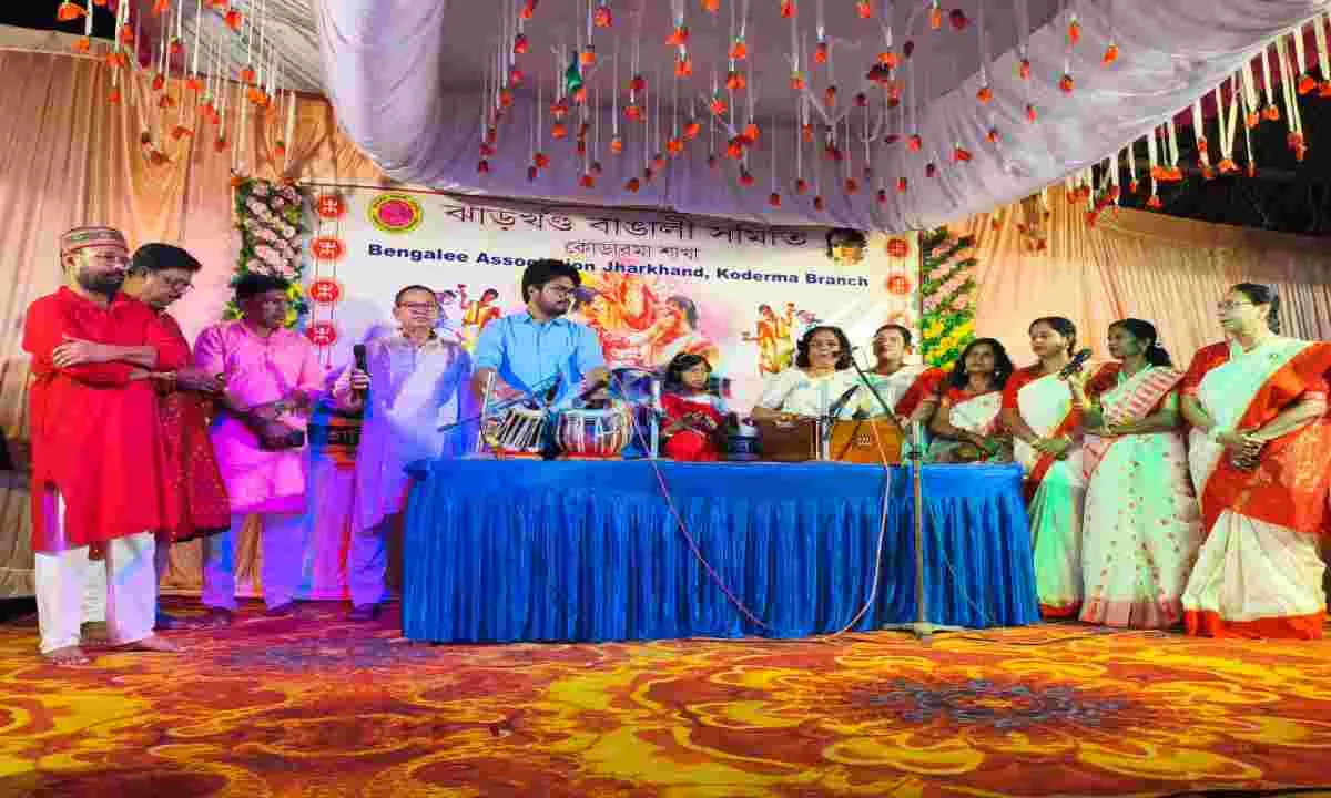 बंगाली एसोसिएशन ने रविंद्र भवन में मनाया विजोया सम्मेलन 