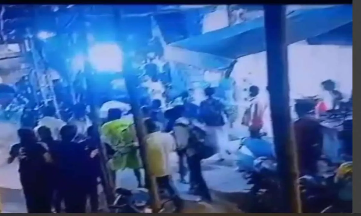 डीसी लाउंज में तोड़फोड़: विधायक ने पुलिस पर हमलावरों को बचाने का लगाया आरोप 