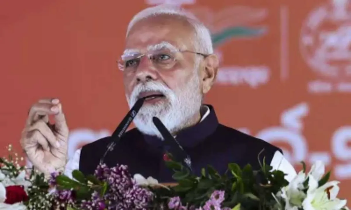 आरएसएस शताब्दी समारोह: पीएम मोदी ने जारी किया डाक टिकट-सिक्का, देखें वीडियो