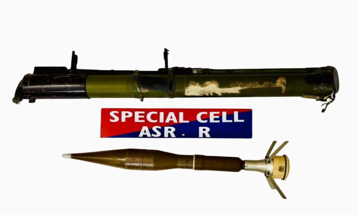 अमृतसर में आतंकी हमले की साजिश नाकाम, रॉकेट प्रोपेल्ड ग्रेनेड के साथ दो गिरफ्तार