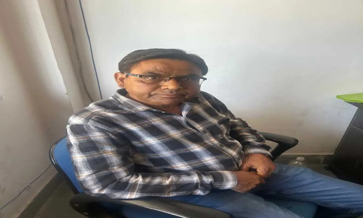 Hazaribagh News: राजस्व कर्मचारी को एसीबी ने रिश्वत लेते किया गिरफ्तार