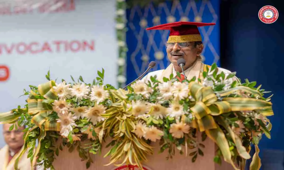 बीआईटी मेसरा के 35वें दीक्षांत समारोह में इसरो चीफ़ की मौजूदगी में भावी लीडर्स को किया प्रेरित