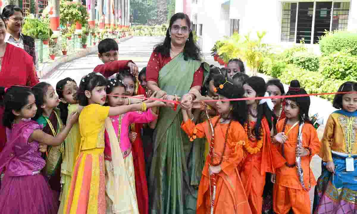 Ranchi News: डीपीएस में विशेष डे एडवेंचर कैंप का आयोजन 