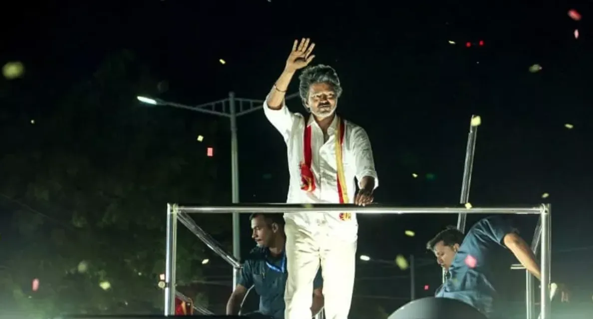 Karur stampede: अगर आप भीड़ में फंस जाएं तो कैसे बचें? जानिए जरूरी सुरक्षा टिप्स