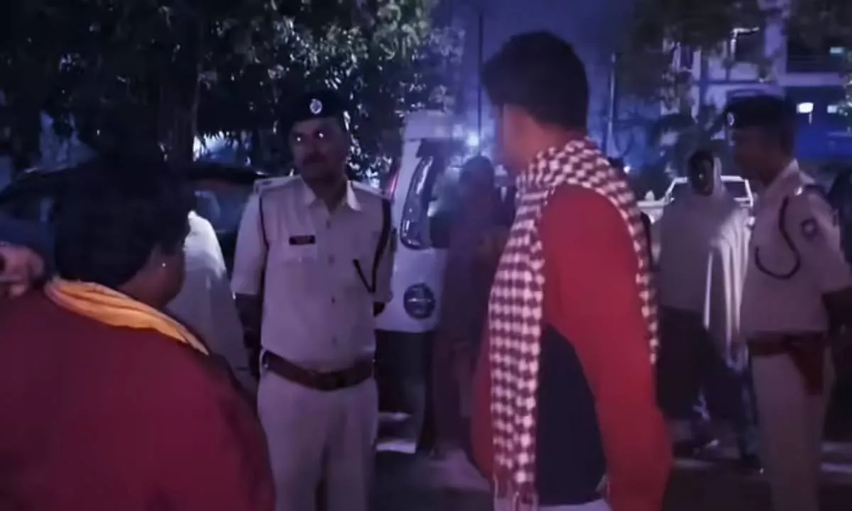 बक्सर में दर्दनाक घटना: मोबाइल फोन न मिलने पर महिला ने जहर खा कर की खुदकुशी, दो बच्चों की भी मौत