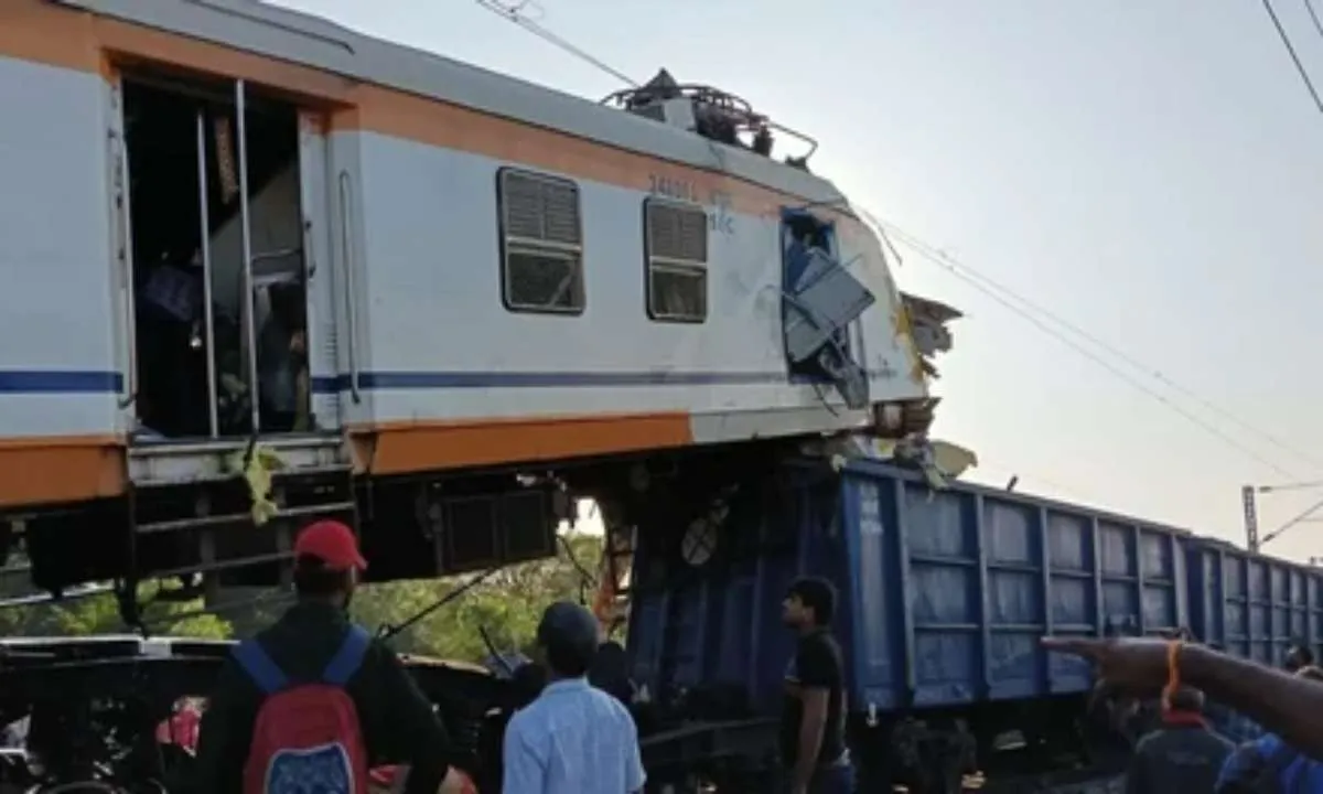 Bilaspur train accident: पैसेंजर ट्रेन और मालगाड़ी की जोरदार टक्कर, 4 की मौत, 24 से अधिक घायल