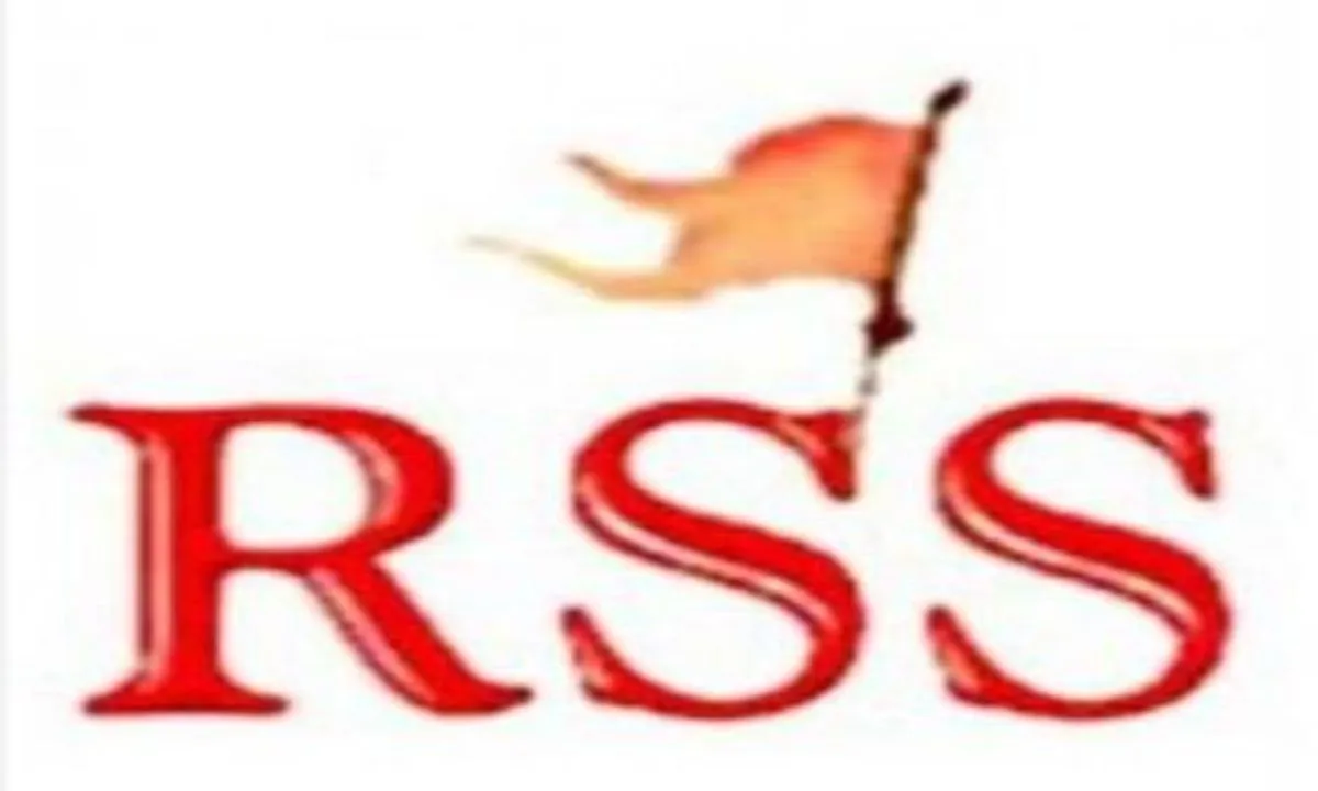 कार्तिक पूर्णिमा पर लखनऊ में आरएसएस का कौमुदी घोष संचलन