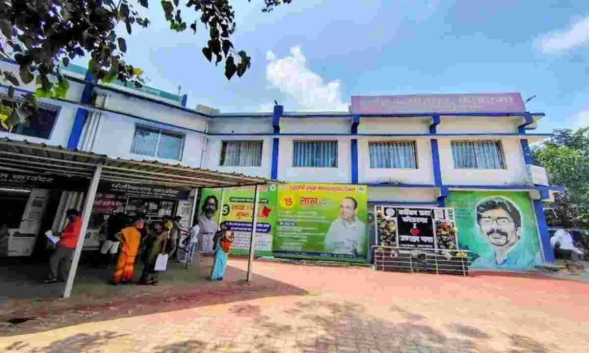 Koderma news: एक ही परिवार के पांच सदस्य हुए फूड पॉइजनिंग के शिकार