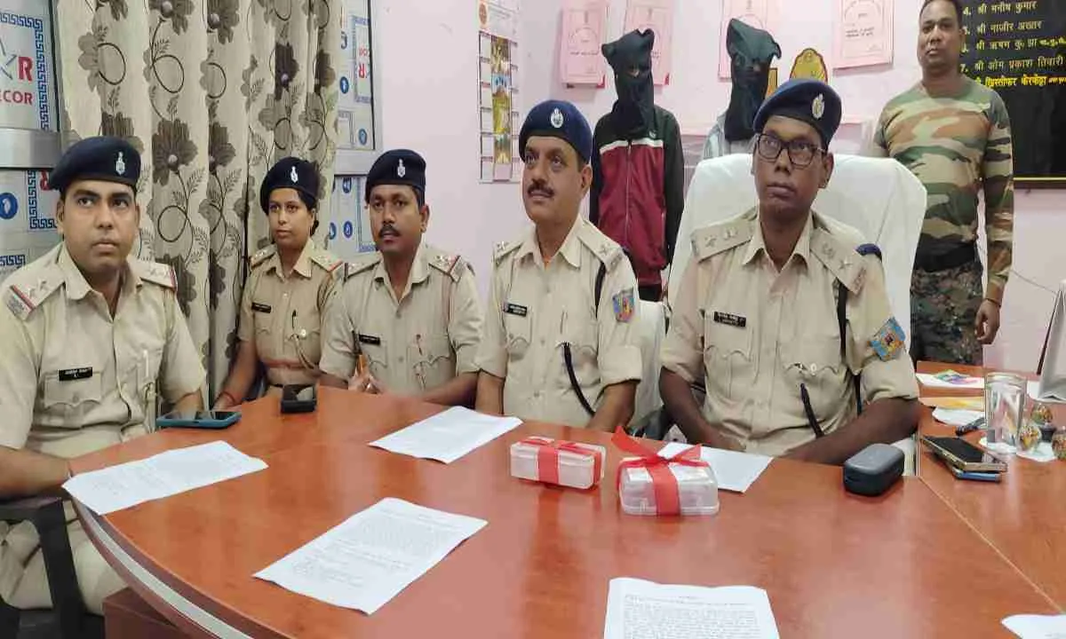 Khunti News: व्यवसायी पर जानलेवा हमला करने वाले दो आरोपित गिरफ्तार