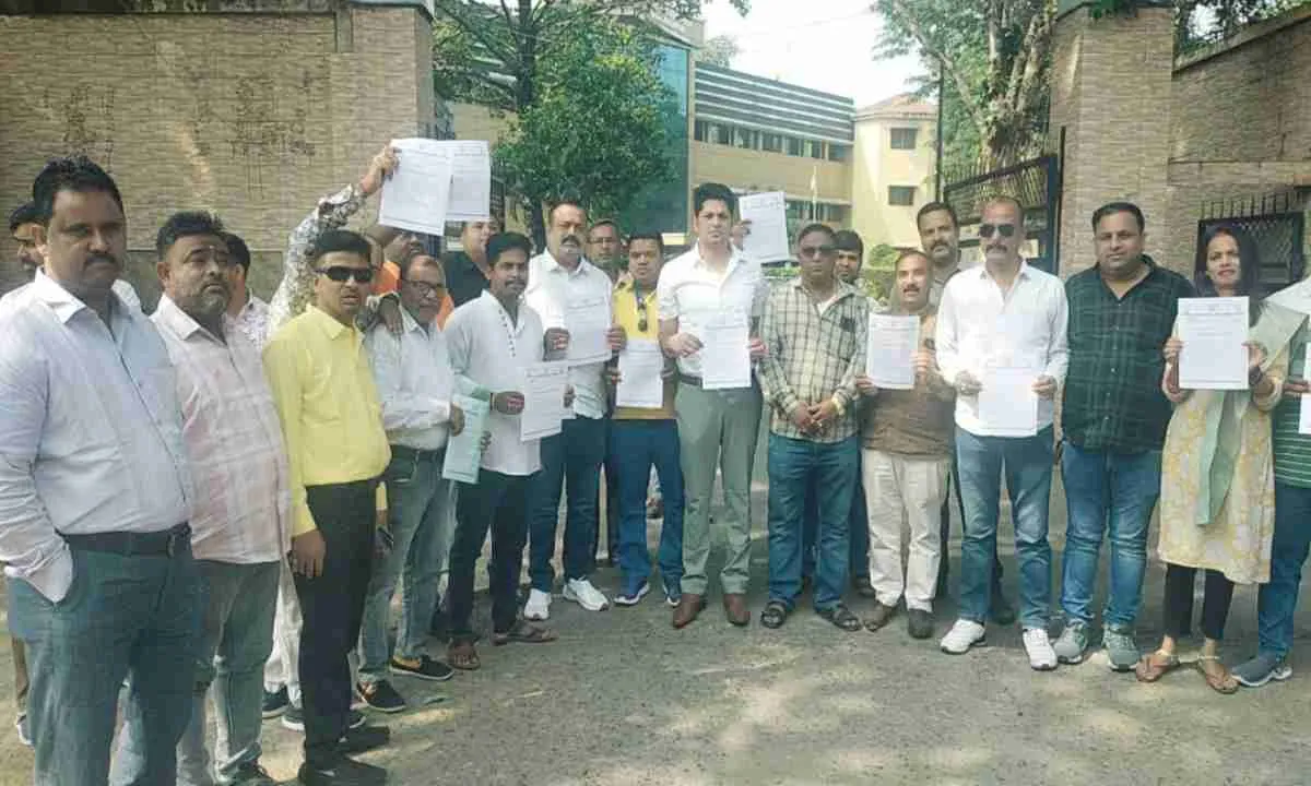  कांग्रेस ने भाजपा-जदयू कार्यकर्ताओं पर आदर्श आचार संहिता उल्लंघन का लगाया आरोप, उपायुक्त से कार्रवाई की मांग