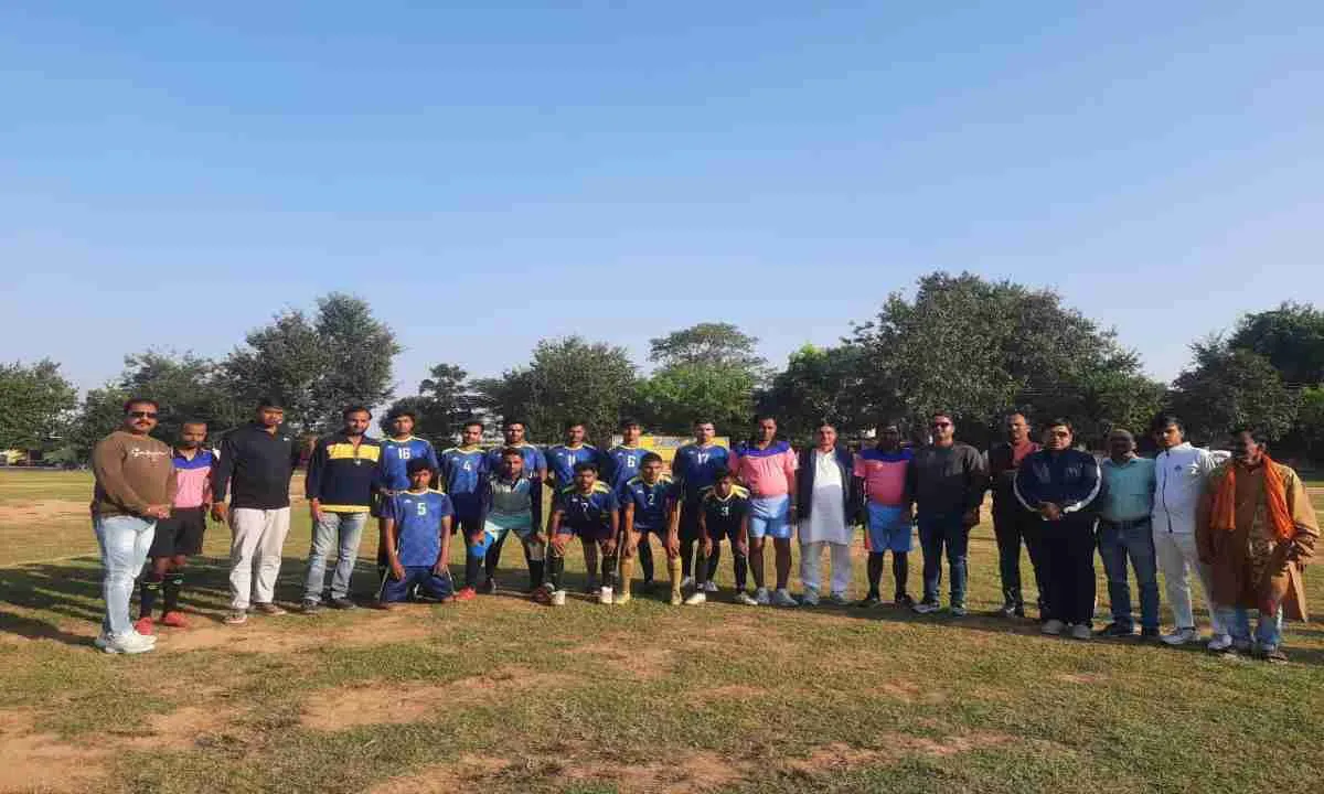 Koderma News: जिला फुटबॉल लीग का पहला मैच ढाब ने चिकलाबार को 3-1 से हराकर अपने नाम किया   