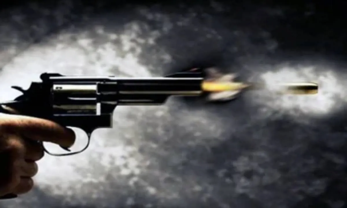 Ranchi News: स्कूटी सवार युवती को बाइक सवार ने मारी गोली