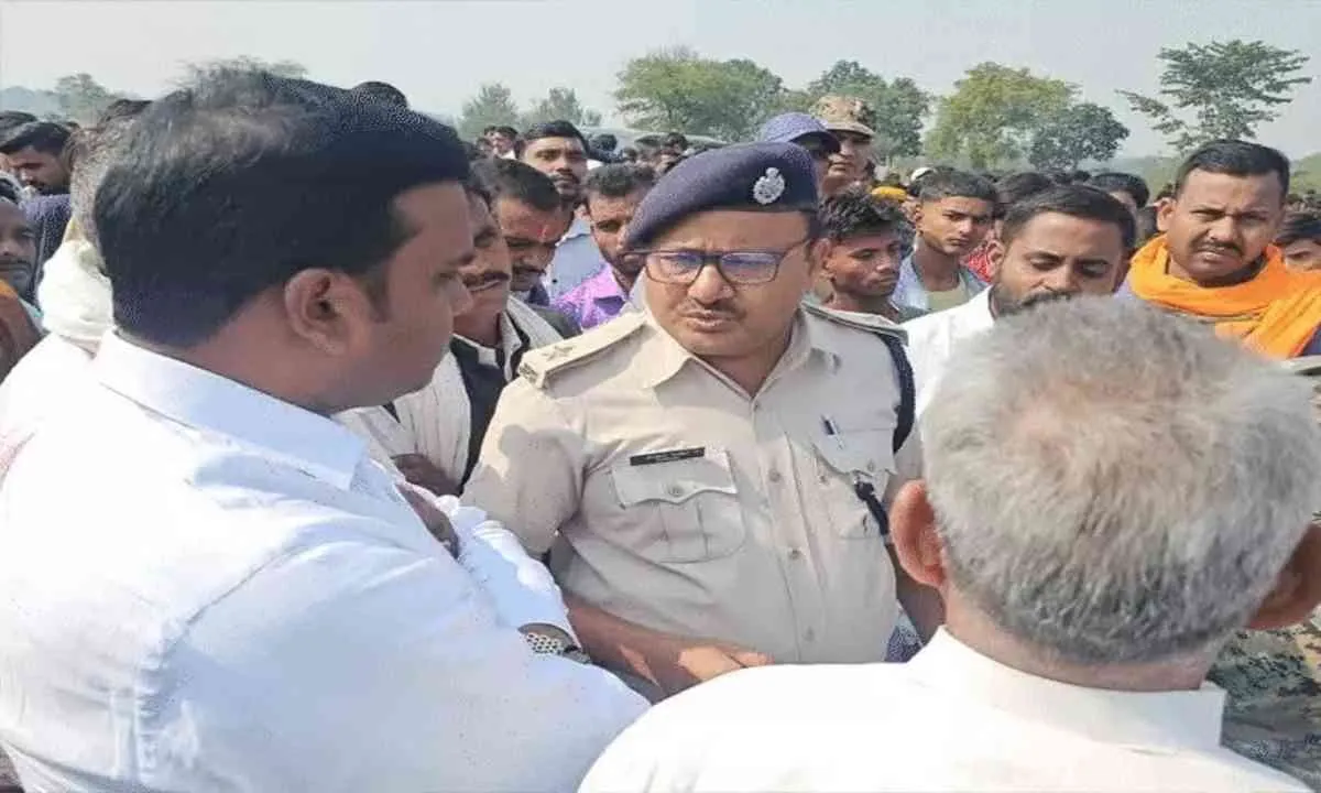 Palamu News : लापता बच्ची का शव कुएं से बरामद, हत्या की आशंका से गांव में सनसनी