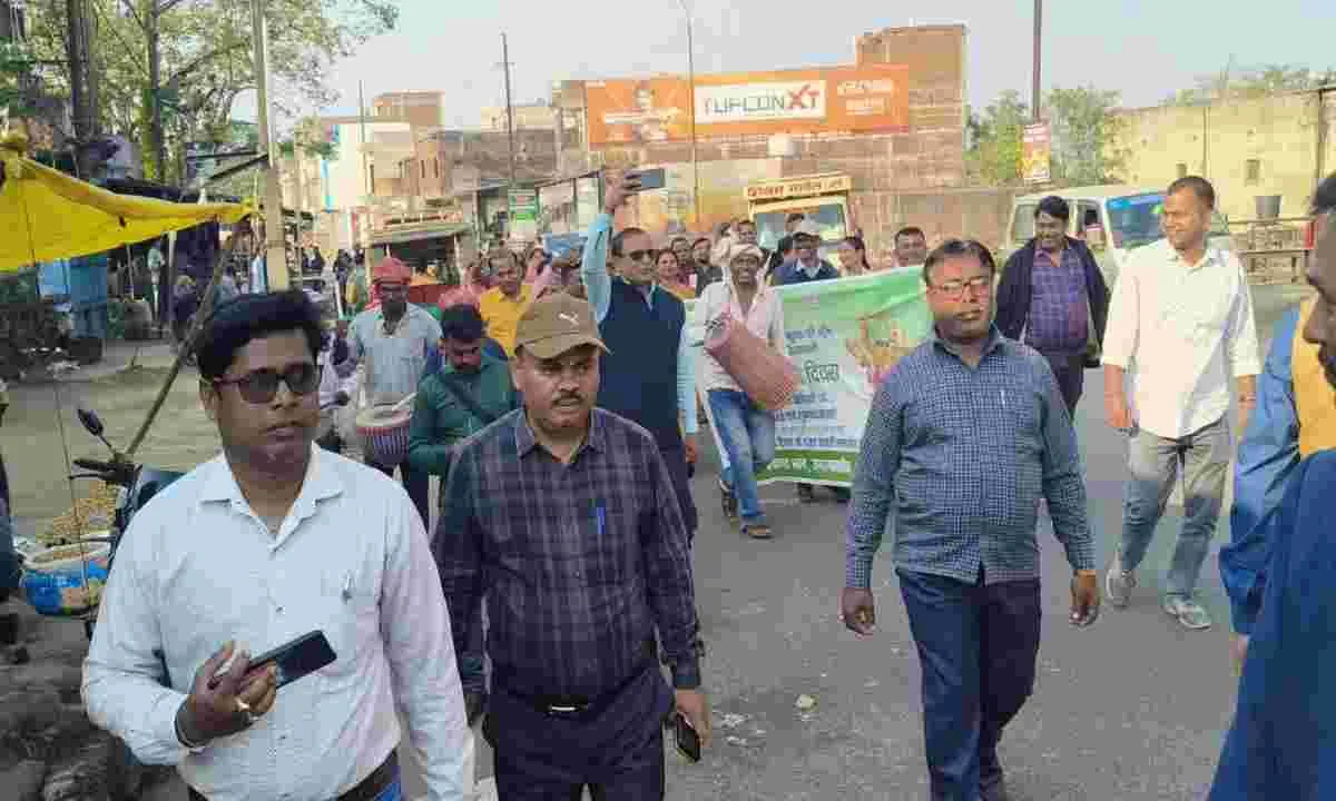 रजत जयंती पर स्ट्रीट डांस कार्यक्रम का आयोजन, महिलाओं की सक्रिय भागीदारी, झूमे कलाकार