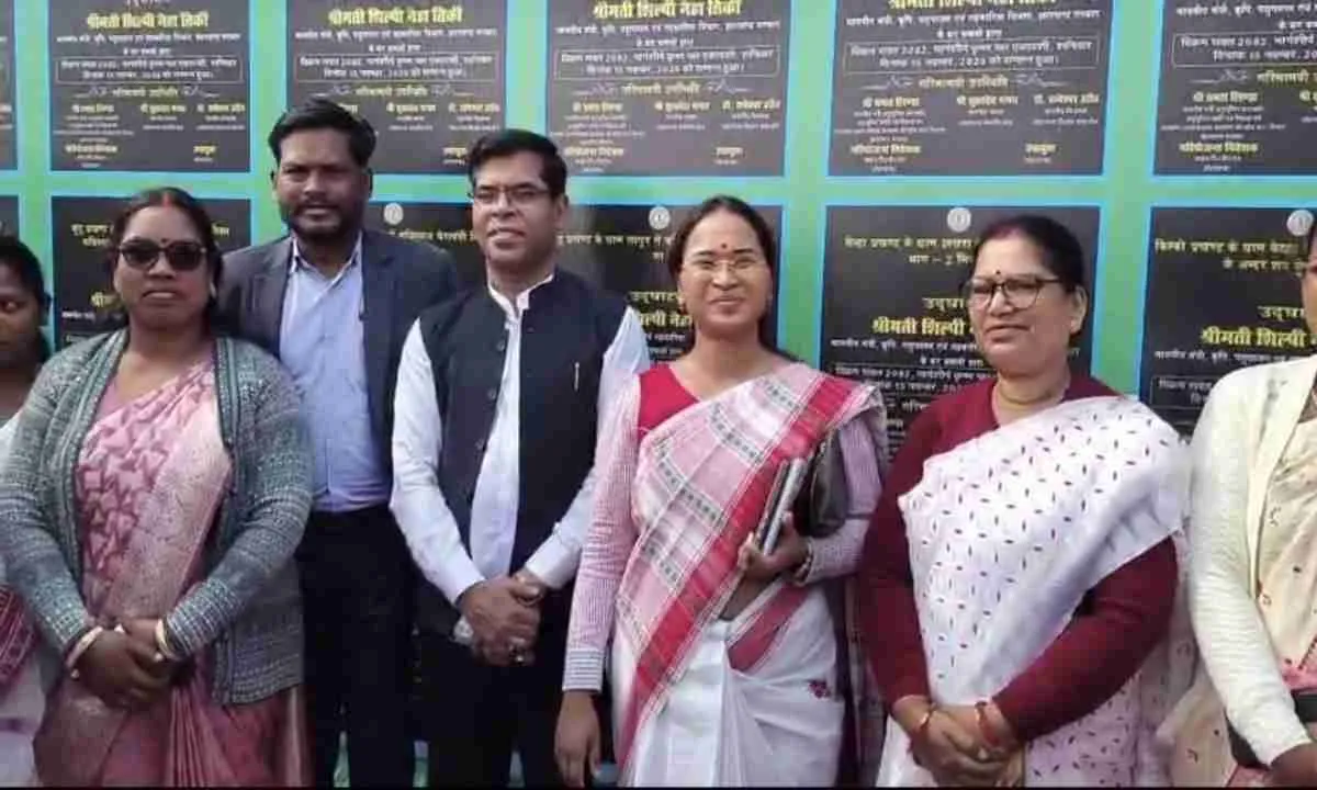 स्थापना दिवस समारोह: कृषि मंत्री नेहा शिल्पी तिर्की ने 4.92 करोड़ की बांटी परिसंपत्तियां 