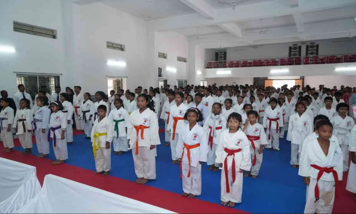जिला स्तरीय कराटे चैंपियनशिप में 225 खिलाड़ियों की धमाकेदार भागीदारी