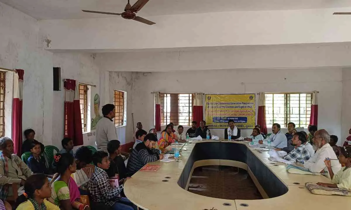 दिव्यांगजनों के अधिकारों पर क्लस्टर स्तरीय जागरूकता कार्यक्रम आयोजित