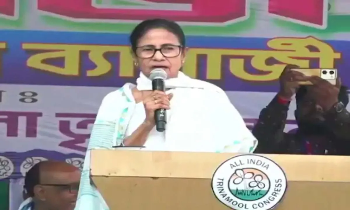 ममता बनर्जी का एसआईआर विरोध: घुसपैठियों को बचाने का आरोप तेज