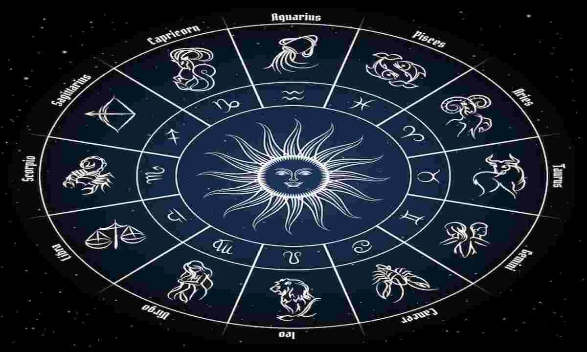 Horoscope: चंद्रमा का प्रभाव, राशियों पर बदलाव: जानें आज क्या कह रहे हैं आपके सितारे